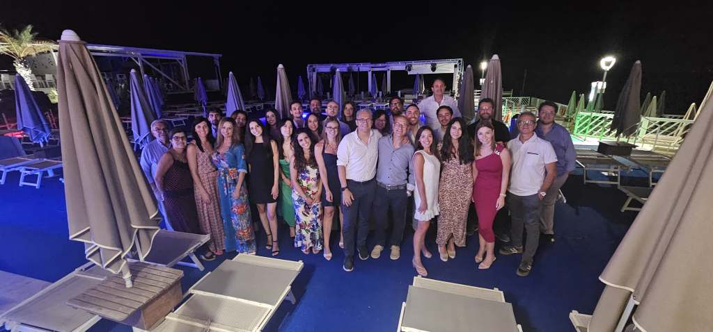 The current image has no alternative text. The file name is: foto-tecno.jpeg